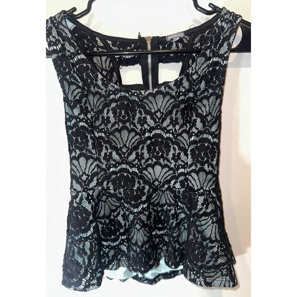 Charlotte Russe Teal & Black Club Shirt Peplum Shirt with Open Back - Picture 3 of 16